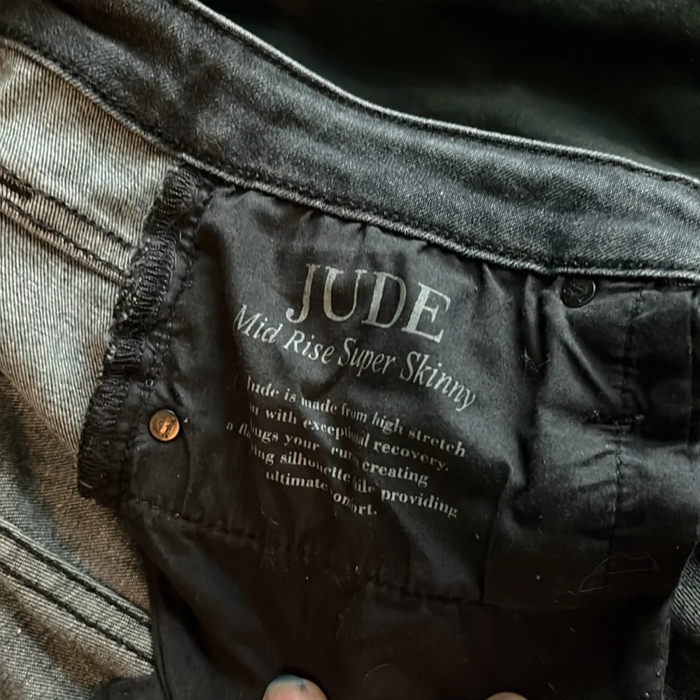 Black Orchid Jude distressed grey jeans - Picture 3 of 5